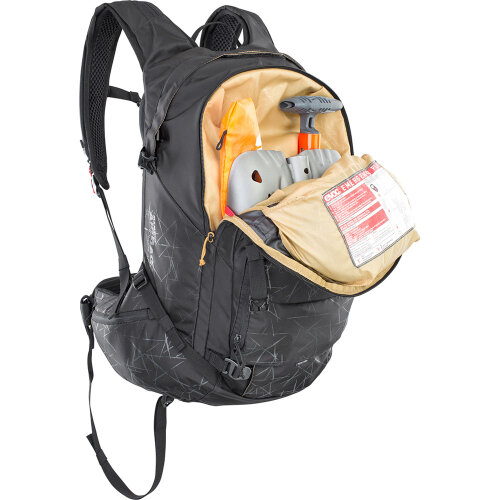 Evoc LINE R.A.S. PROTECTOR 32 Liter Black